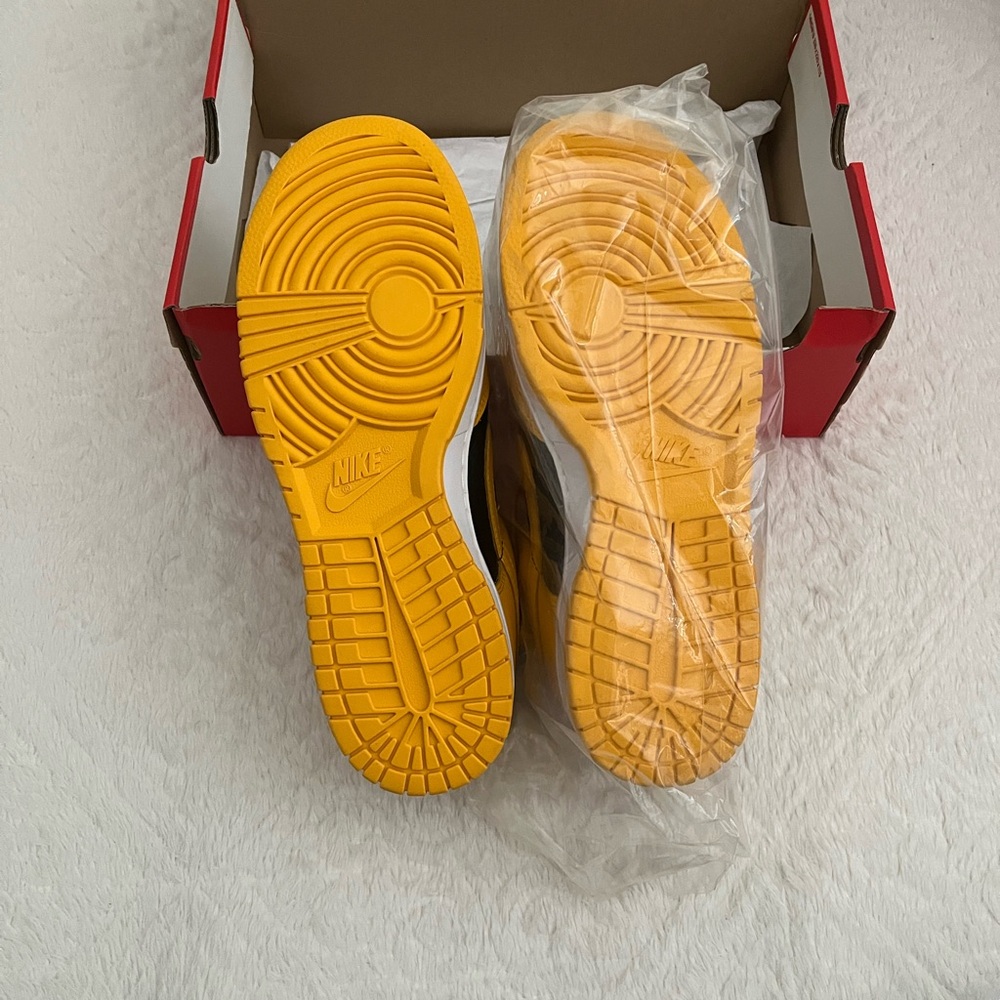 Nike Dunk Low Goldenrod - Picture 4 of 9